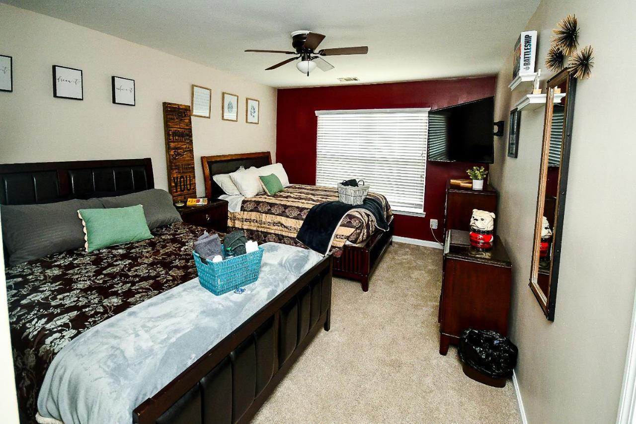 4 - Bed Home With Cali King Bed, 12 Mins To Dtwn Атланта Екстер'єр фото