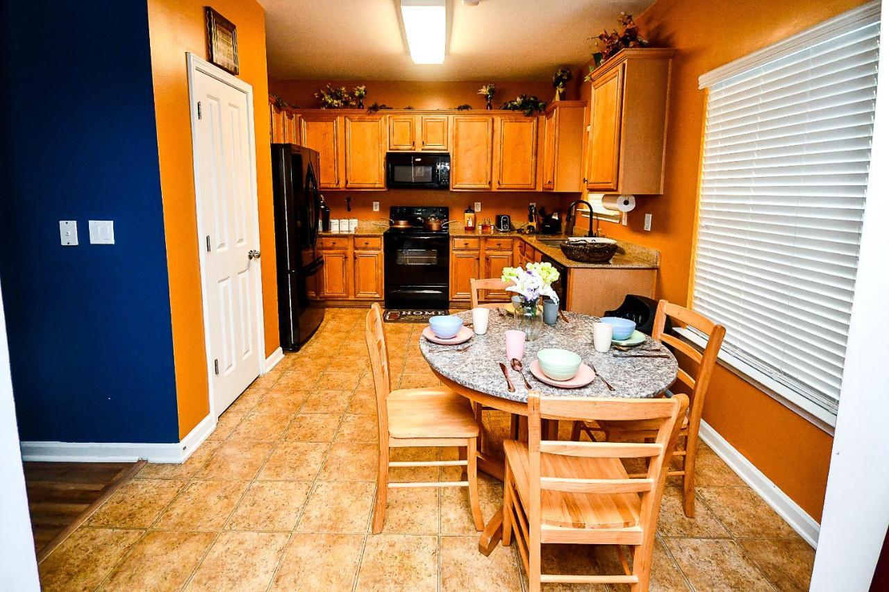 4 - Bed Home With Cali King Bed, 12 Mins To Dtwn Атланта Екстер'єр фото