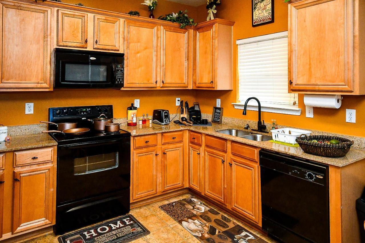 4 - Bed Home With Cali King Bed, 12 Mins To Dtwn Атланта Екстер'єр фото